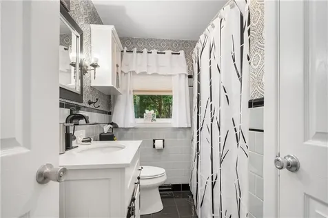 10 Doran Drive Pawtucket RI 02861