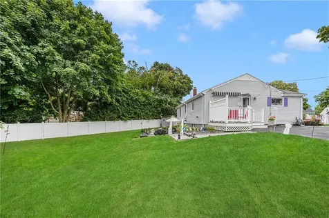 10 Doran Drive Pawtucket RI 02861