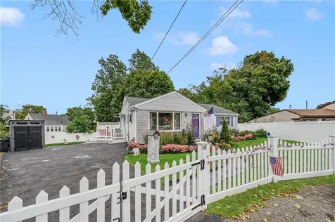 10 Doran Drive Pawtucket RI 02861