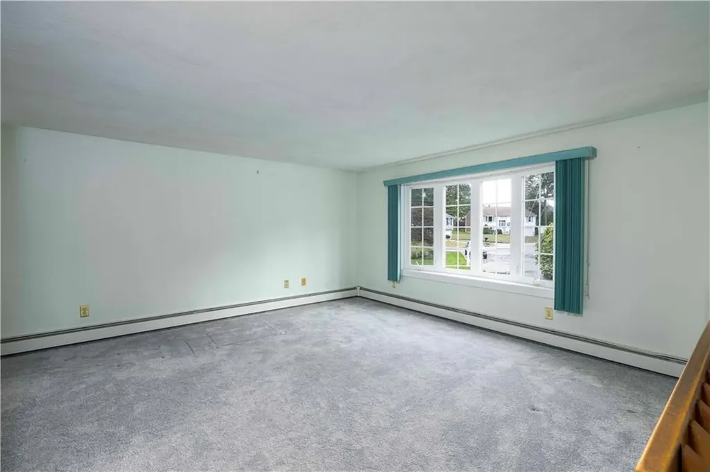 39 Oakridge Drive West Warwick RI 02893