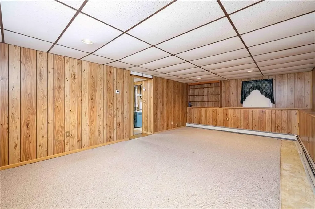 39 Oakridge Drive West Warwick RI 02893