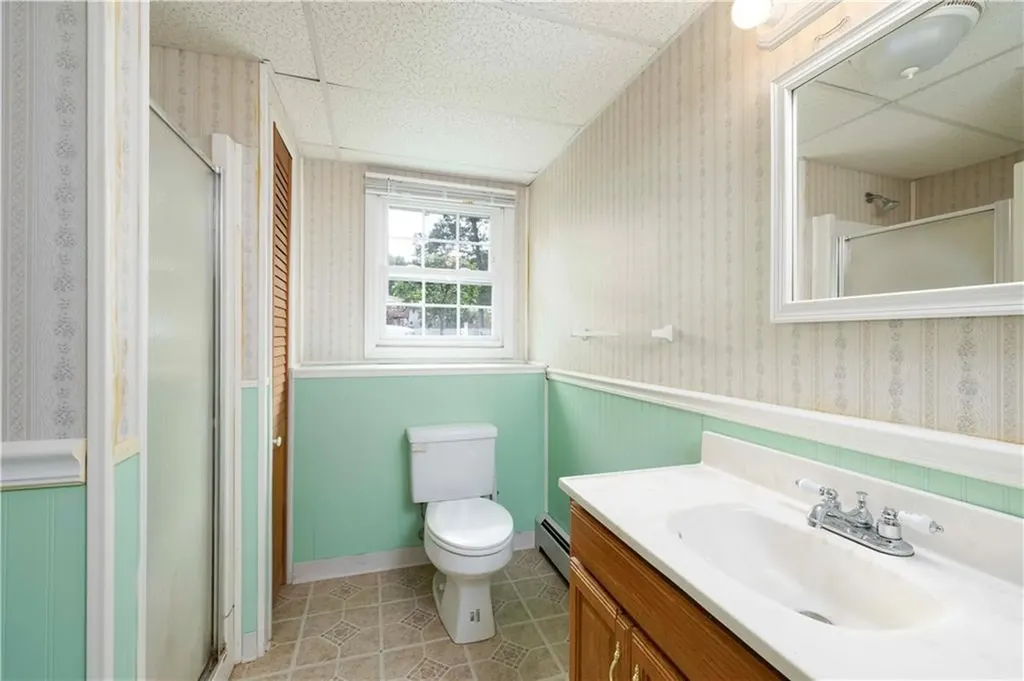 39 Oakridge Drive West Warwick RI 02893