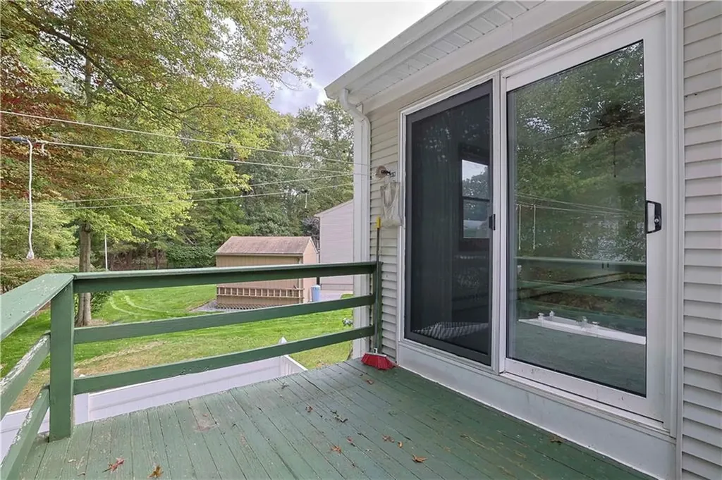 39 Oakridge Drive West Warwick RI 02893