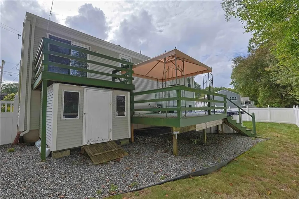 39 Oakridge Drive West Warwick RI 02893