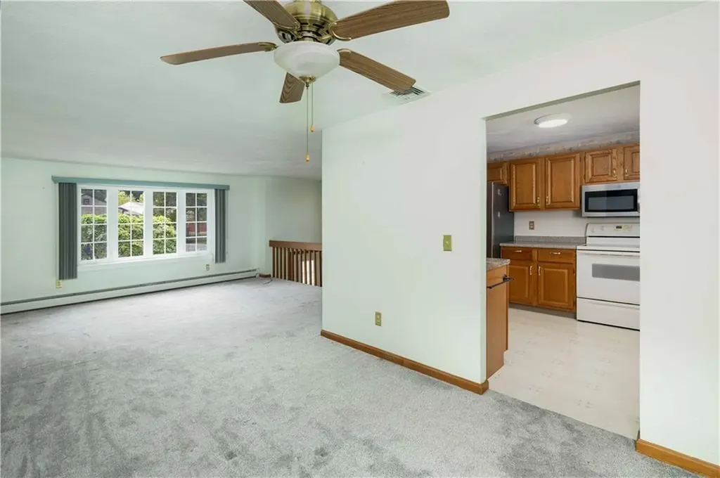 39 Oakridge Drive West Warwick RI 02893