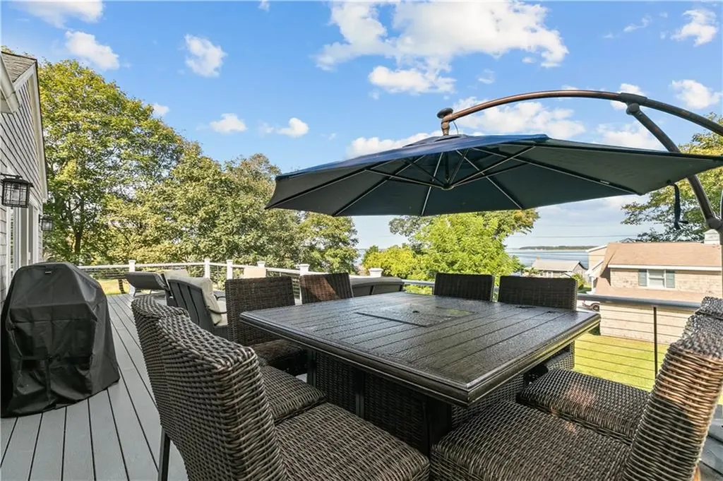 48 Therien Road Portsmouth RI 02871