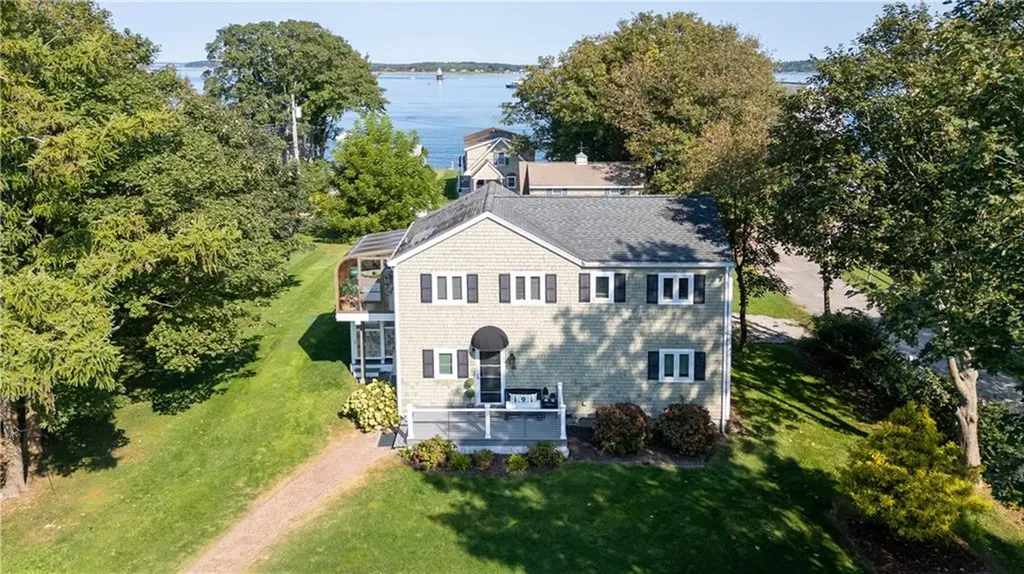 48 Therien Road Portsmouth RI 02871