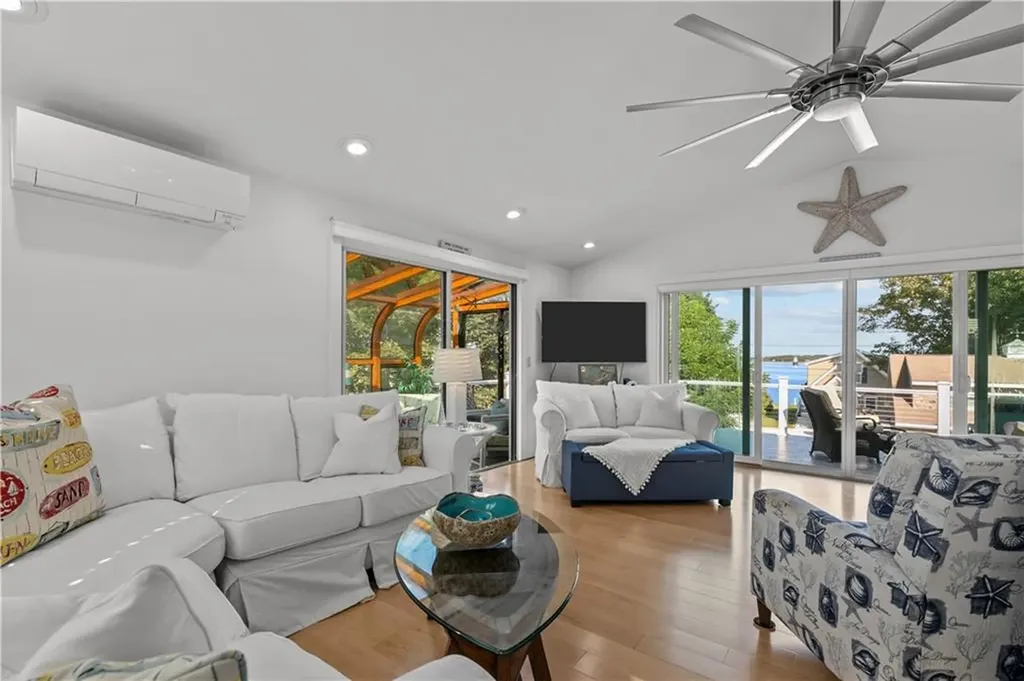 48 Therien Road Portsmouth RI 02871
