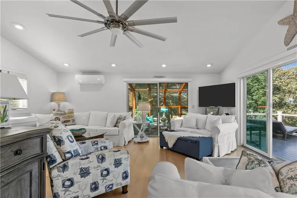 48 Therien Road Portsmouth RI 02871