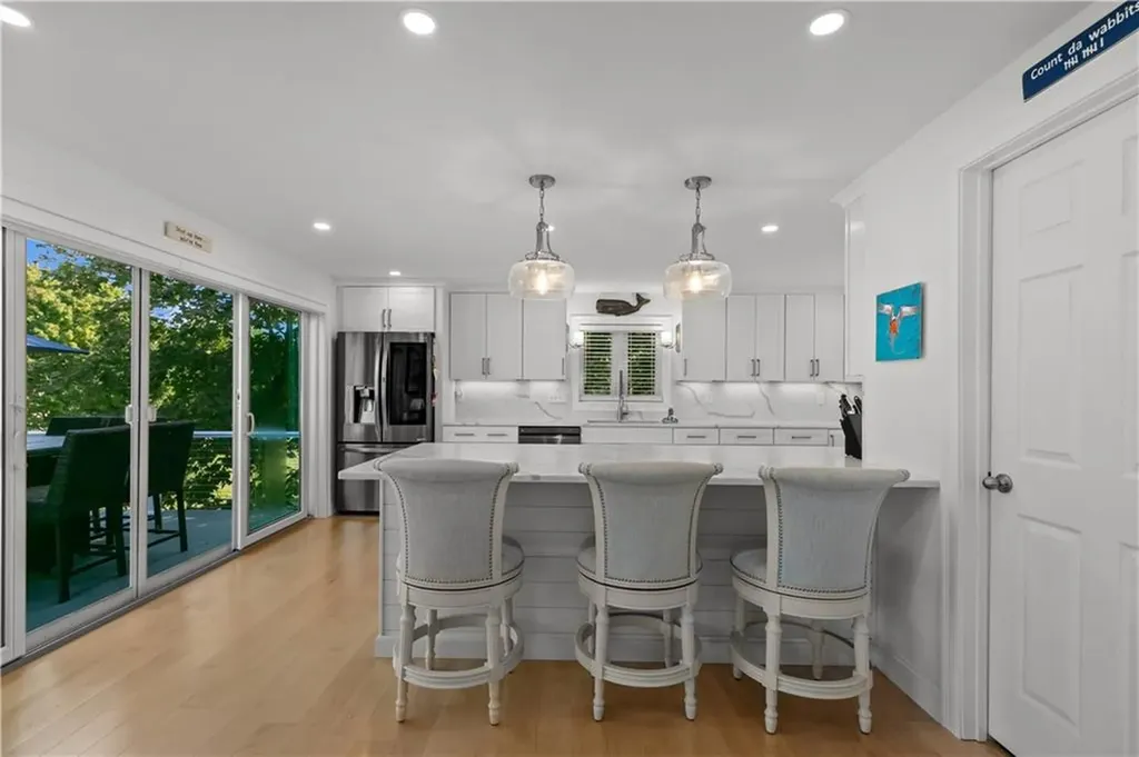 48 Therien Road Portsmouth RI 02871