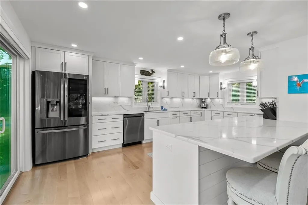 48 Therien Road Portsmouth RI 02871