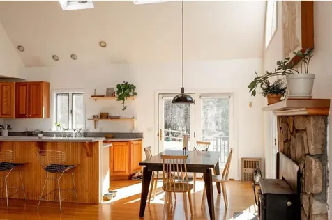 60 Main Street Hopkinton RI 02804