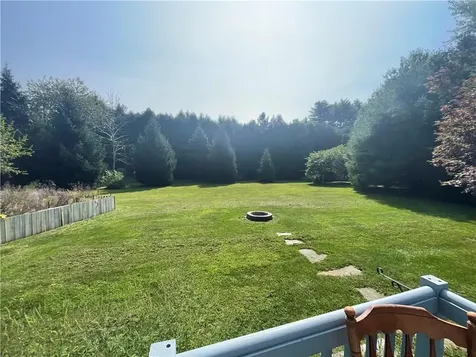 17 Keith Drive Hopkinton RI 02833