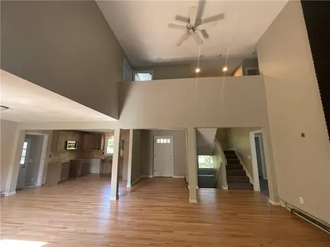 17 Keith Drive Hopkinton RI 02833