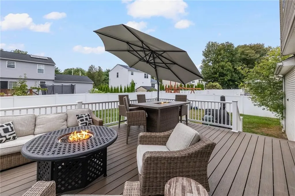 117 Laura Circle Cranston RI 02920