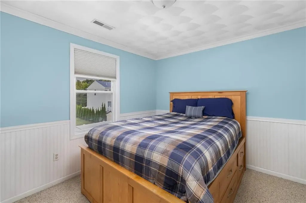 117 Laura Circle Cranston RI 02920