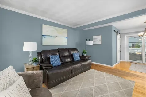 117 Laura Circle Cranston RI 02920