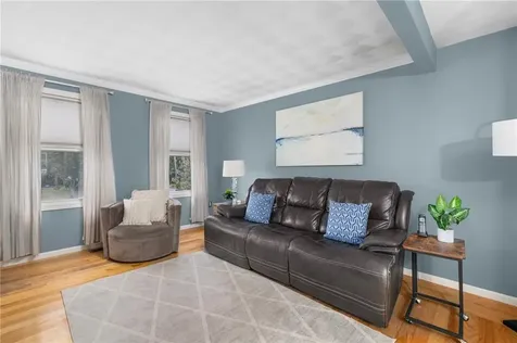 117 Laura Circle Cranston RI 02920