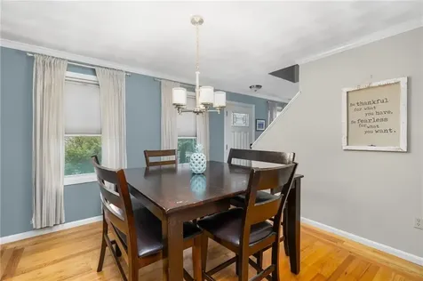 117 Laura Circle Cranston RI 02920