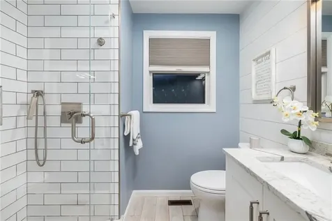 117 Laura Circle Cranston RI 02920