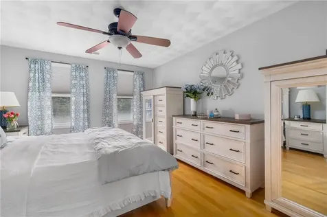 117 Laura Circle Cranston RI 02920