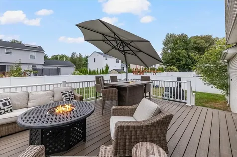 117 Laura Circle Cranston RI 02920