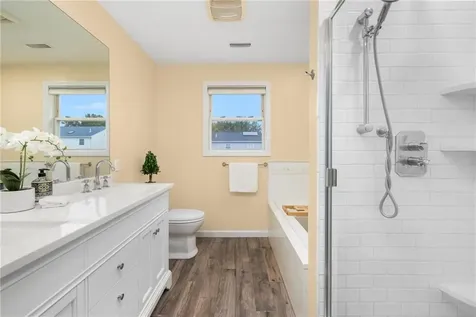 117 Laura Circle Cranston RI 02920