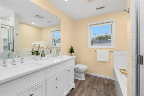 117 Laura Circle Cranston RI 02920