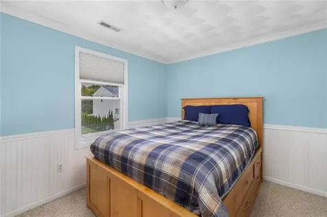 117 Laura Circle Cranston RI 02920