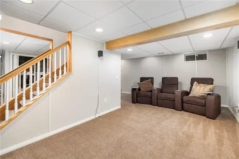 117 Laura Circle Cranston RI 02920