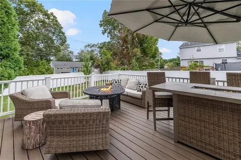 117 Laura Circle Cranston RI 02920