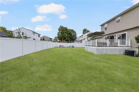 117 Laura Circle Cranston RI 02920