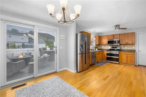 117 Laura Circle Cranston RI 02920