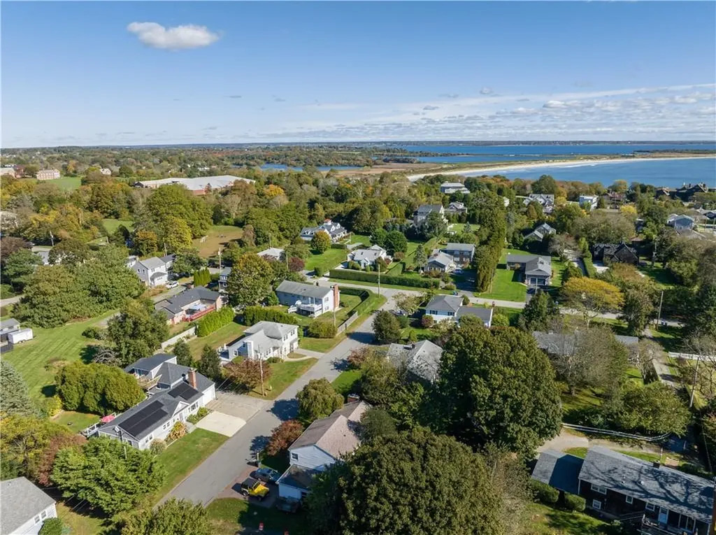 4 James Street Middletown RI 02842