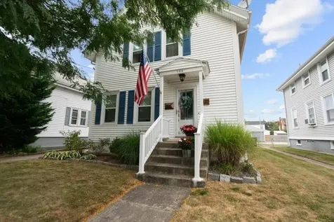 132 Grove Avenue East Providence RI 02914