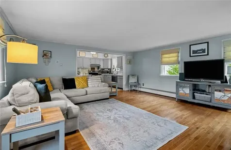 132 Grove Avenue East Providence RI 02914