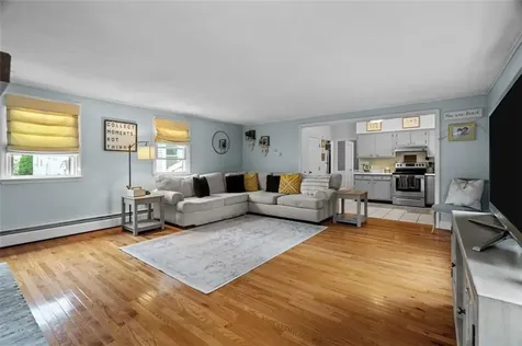 132 Grove Avenue East Providence RI 02914