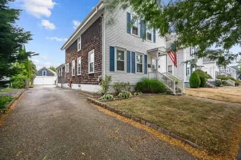 132 Grove Avenue East Providence RI 02914