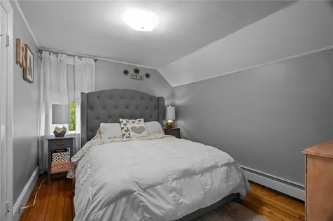 132 Grove Avenue East Providence RI 02914