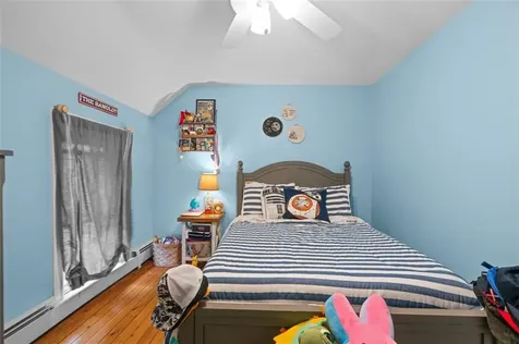 132 Grove Avenue East Providence RI 02914