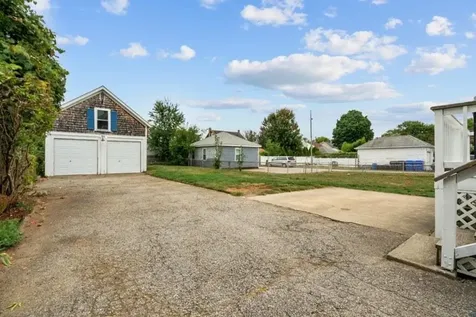 132 Grove Avenue East Providence RI 02914