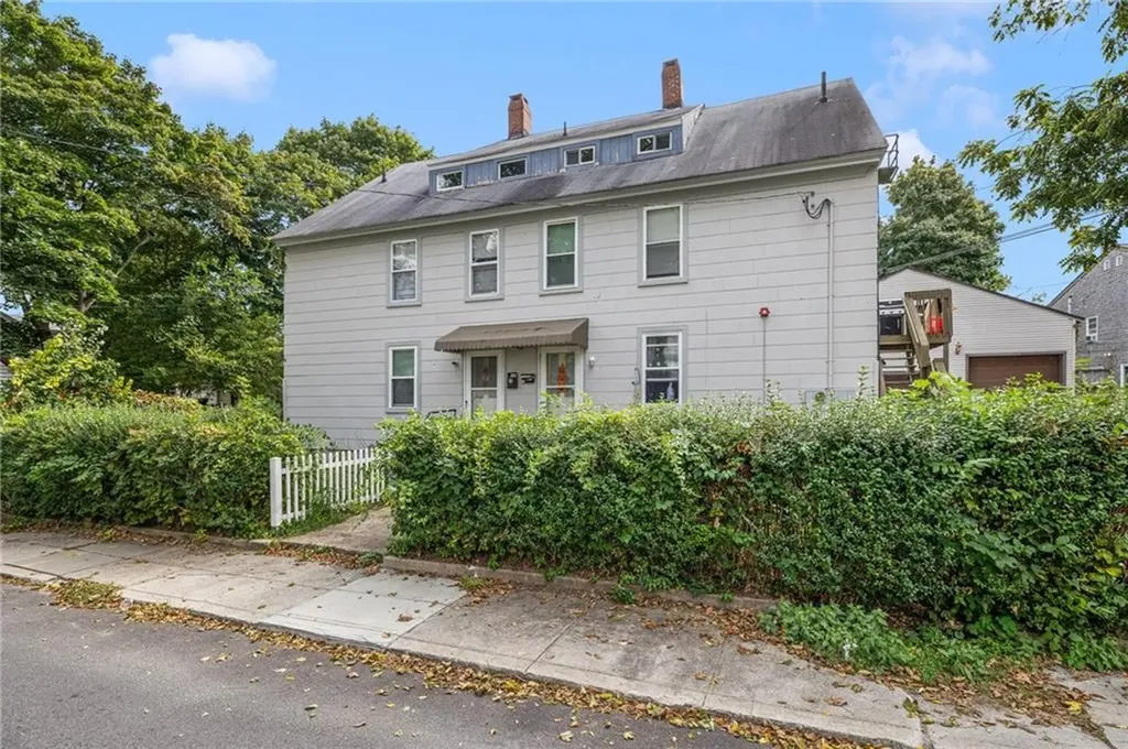 24 Manchester Street West Warwick RI 02893