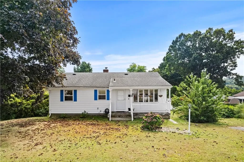 149 Wakefield Street West Warwick RI 02893