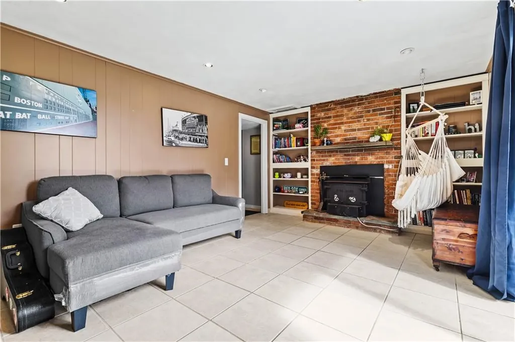 149 Wakefield Street West Warwick RI 02893