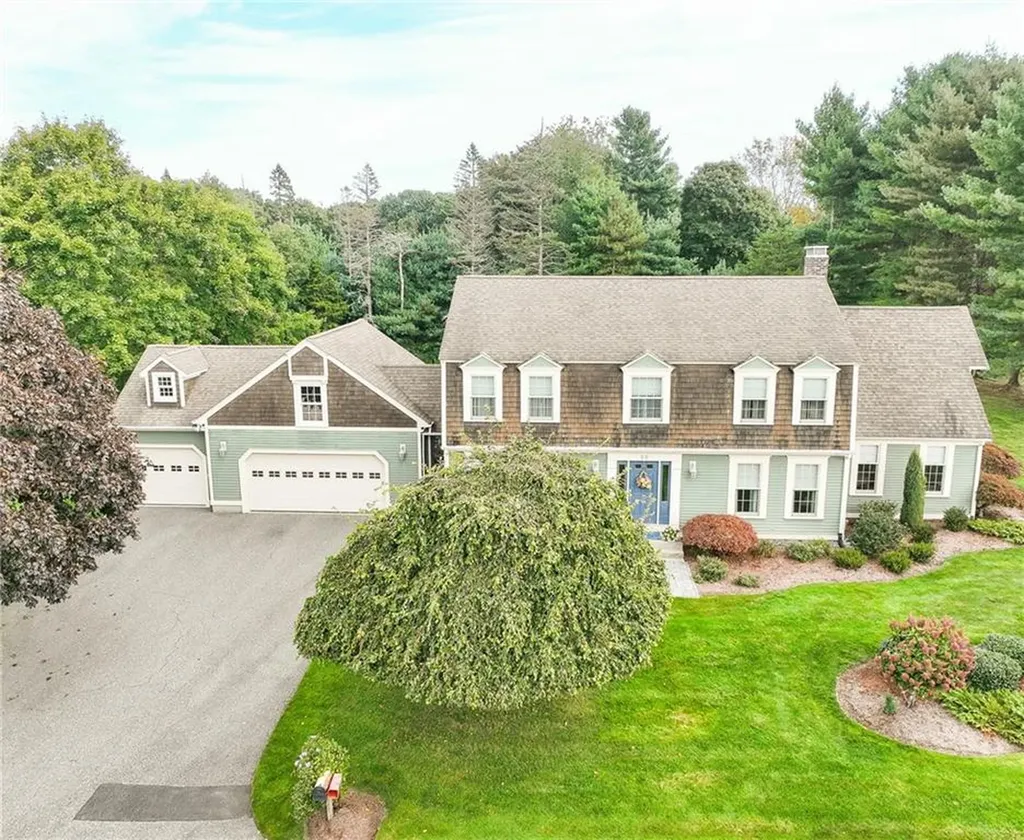 66 Paddock Drive Warwick RI 02886