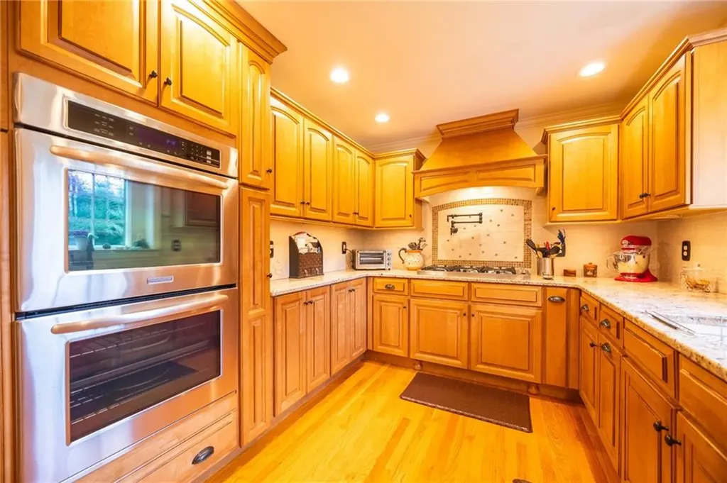 66 Paddock Drive Warwick RI 02886