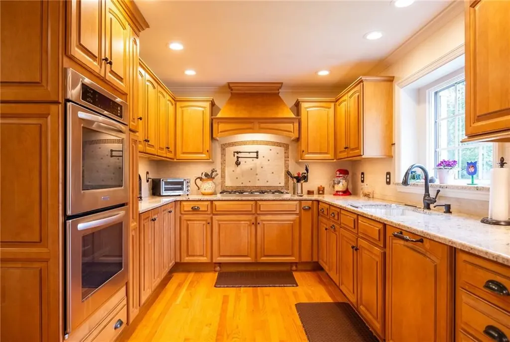 66 Paddock Drive Warwick RI 02886