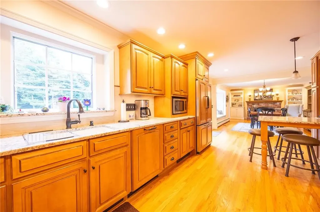 66 Paddock Drive Warwick RI 02886