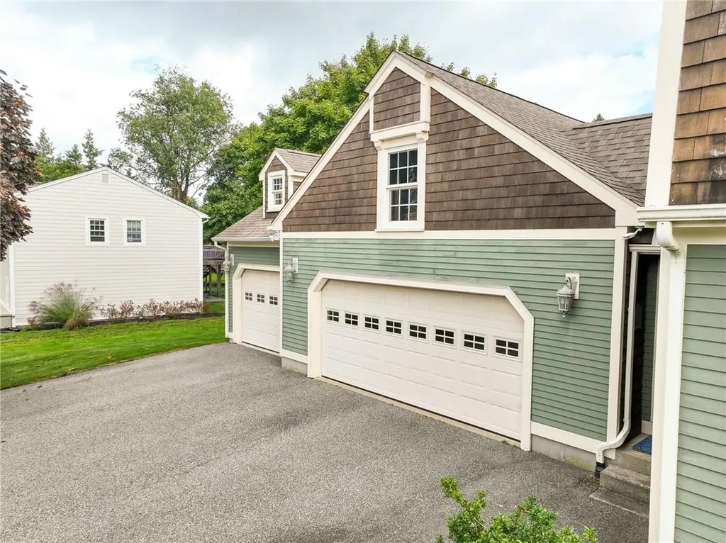 66 Paddock Drive Warwick RI 02886