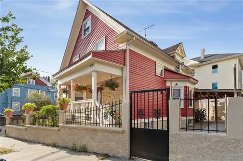 635 Chalkstone Street Providence RI 02908